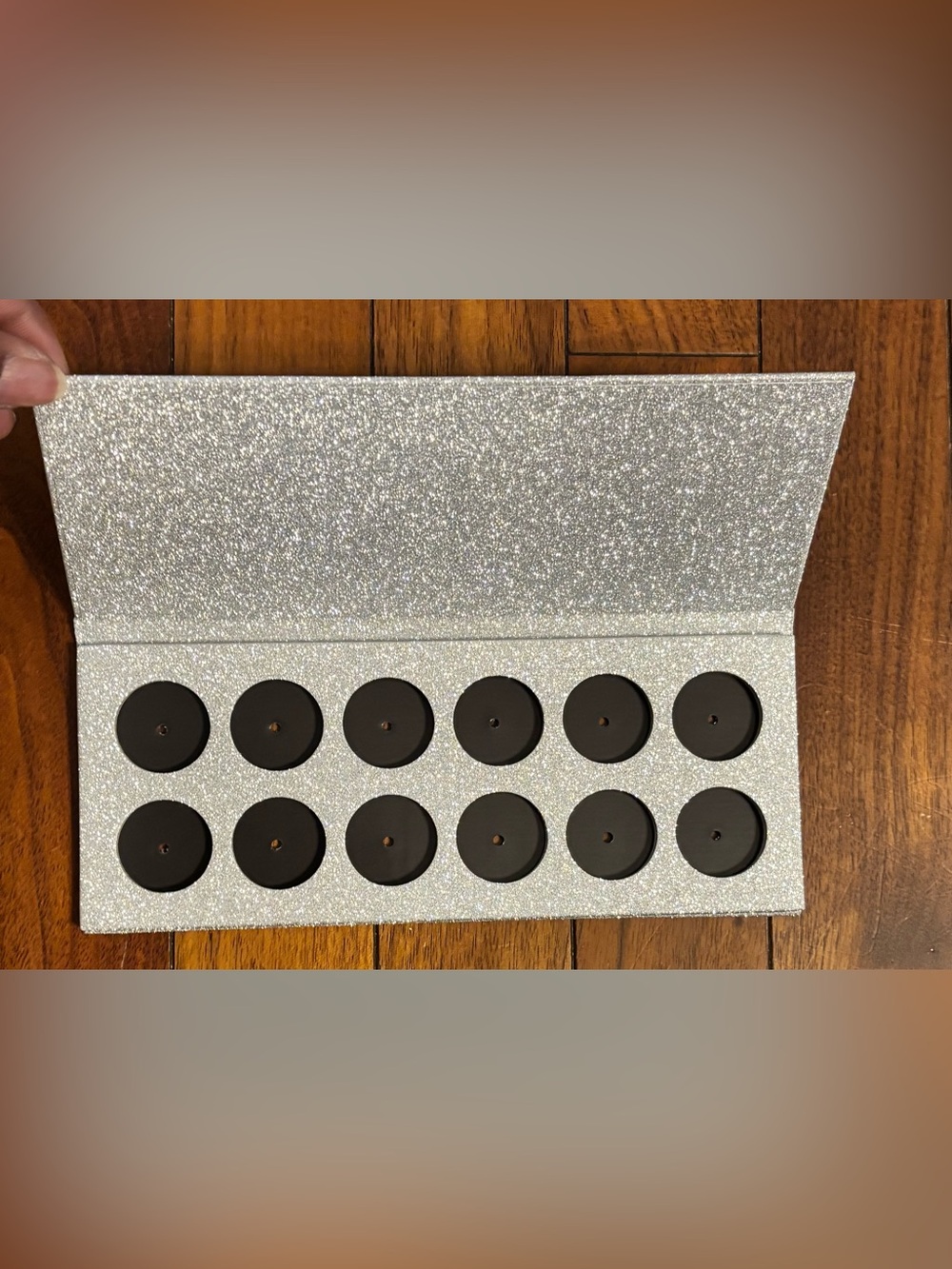 Glitter Silver 12-Pan Magnetic Palette